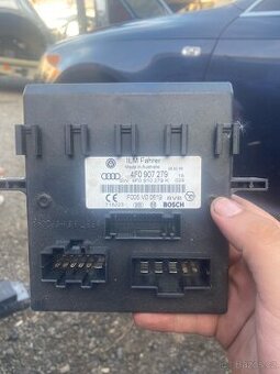 Komfortní jednotka audi