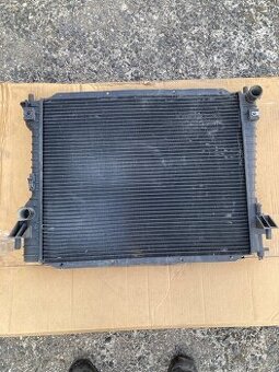 Ford Mustang V6 ,4L, chladic