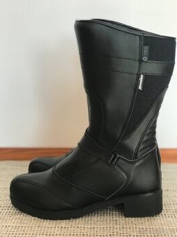 Nové moto boty v 40