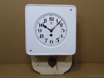 Junghans Retro kuchyňské kyvadlové hodiny