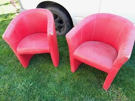 Křesla 2 kusy, použité, velmi pohodlné.