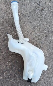 Nádobka ostřikovačů s motorkem Peugeot 307