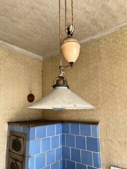 Retro stahovací lustr „stahovačka“ – smalt, porcelán