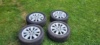 Prodám litá kola vč. letních pneumatik - 215x55 R16