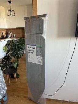 žehlicí prkno Siguro Essentials Plus (stříbrné)