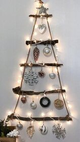 dřevěný závěsný vánoční stromek na zeď - 120 cm - 1