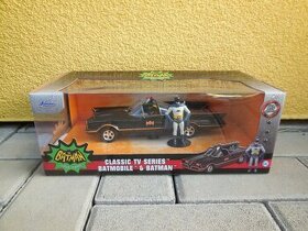 Classic TV Series Batmobile and Batman - 1:24 JADA