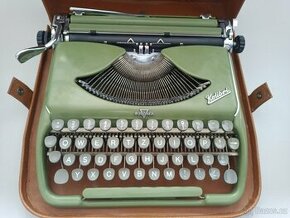 Prodám historický psací stroj Groma Kolibri zelený