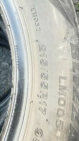 Zimní pneu 215/55/17 Bridgestone (4ks)