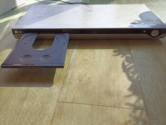 DVD přehrávač LG DVX286
