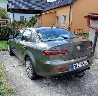 Alfa 159 Náhradní díly auto prodám v celku