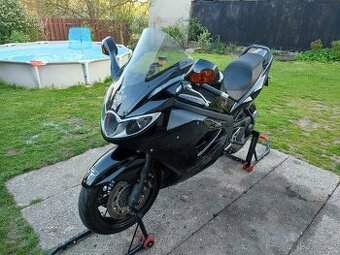 Triumph Sprint ST 1050 - 1