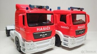 2x model 1:43 MAN TGS hasiči - 1