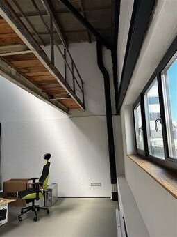 Pronájem nebytového prostoru 38 m² v industriálním stylu - 1