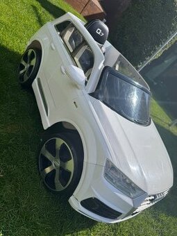 Audi Q7 dětské autíčko
