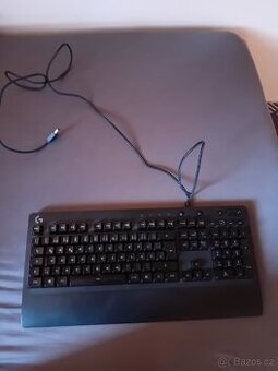 Logitech G 213