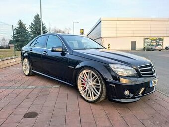 Mercedes Benz C63 AMG W204