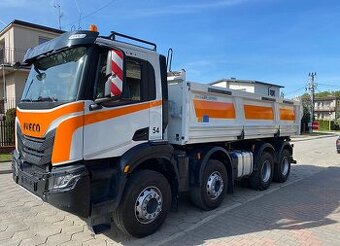 Iveco Trakker 480 8x4 - třístranný sklápěč