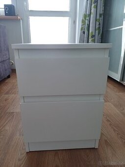 Noční stolek Ikea Kullen