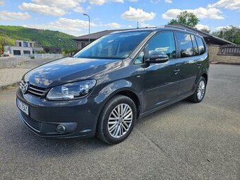 VW Touran 2.0 TDI CUP 2014 TOP výbava a historie