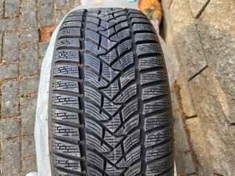 215/45/18 93V Zimní Dunlop Wintersport 5 8mm 4323
