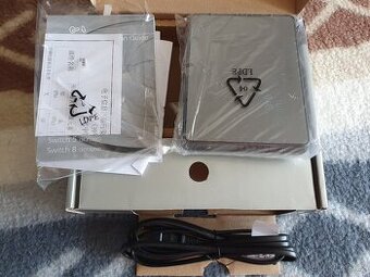 5-Ports External Switch - - 1
