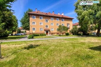 Prosluněný byt 2+1, 56 m2 v cihlovém domě, Rožnov p. R.