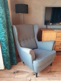 Křeslo Strandmon IKEA
