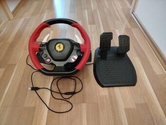 Herni volant Thrustmaster Ferrari