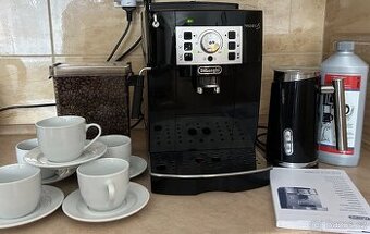 Automatický kávovar De'Longhi Magnifica S ECAM