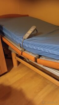 Polohovací postel zdrav.