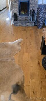 dřevěná dubová podlaha