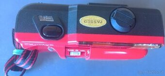 Japonský fotoaparát.