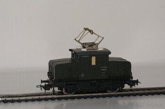 Model lokomotivy H0 - E69 05 DR