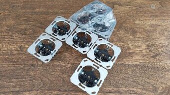 Strojek zásuvky - JUNG - 230V