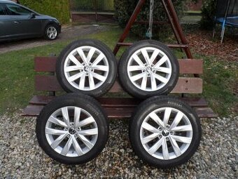 Originál Alu Kola +Zimní Pneu VW  Passat 215/55/17 5X112