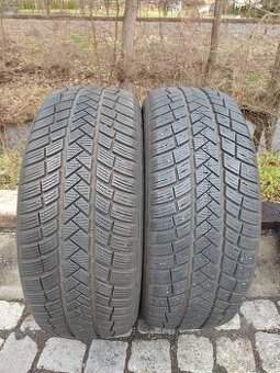 Prodám 2ks zánovní zimních pneu 235/55/17 Vredestein Wintrac