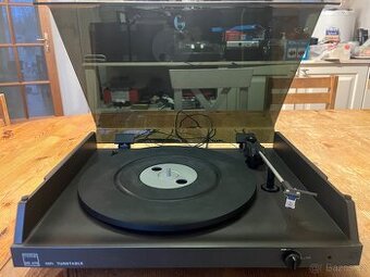 Gramofon Tesla NC 470 po servisu