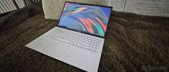 Asus VivoBook 15.4"