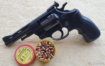 Revolver Arminius cal.4mmRFDA drážkovaný model 1