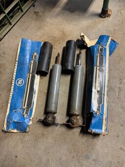 Přední tlumiče na Octavia , Felicie , Spartak