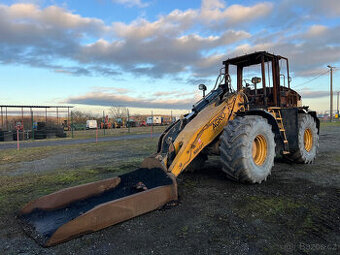 Čelní nakladač CATERPILLAR 930H, ROK 2011