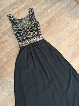 Dlouhé plesové šaty