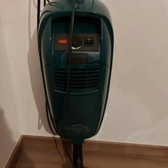 Tyčový vysavač ETA Apart 1434 90038 zelený