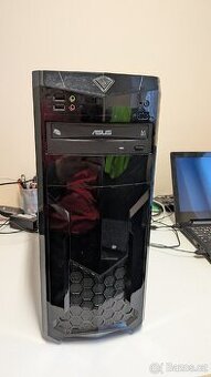 Prodám stolní počítač