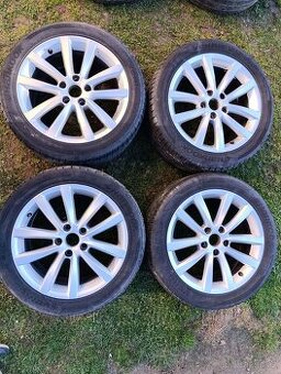 5x112 R17 ET47 - 235/45 97Y