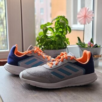 Dětské boty Adidas Tensaur, vel. UK6,5, EUR40