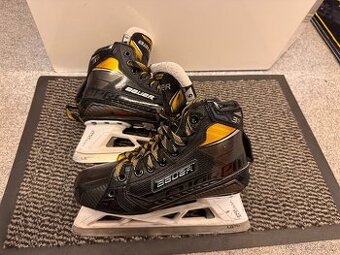 BRANKÁŘSKÉ BRUSLE BAUER SUPREME 3S PRO vel. 39/5 EE