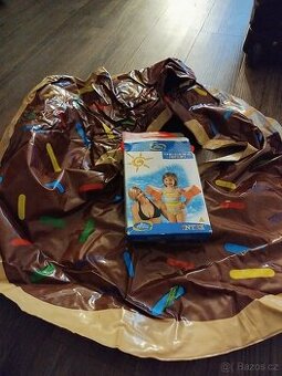 Kruh na plavání donut