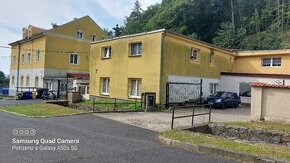 Bytový dům s mnoha nebytovými prostory